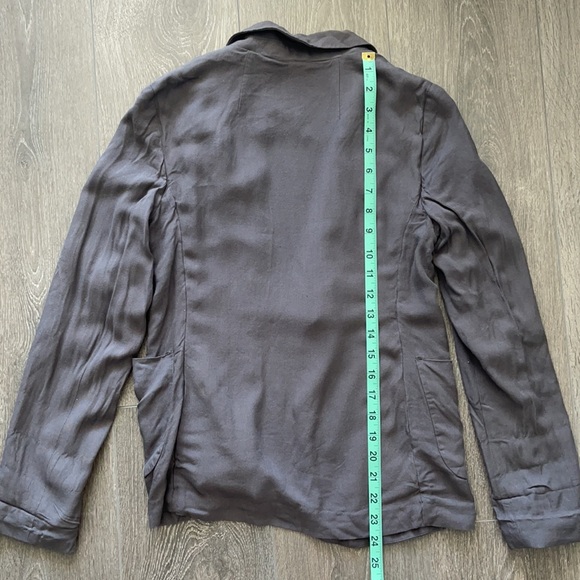 Aritzia Talula Gray Blazer - Picture 3 of 4